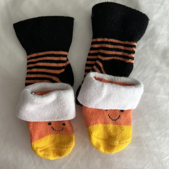 Mickey My 1st Halloween LS Onesie Bundle 9-12M - Picture 5 of 7